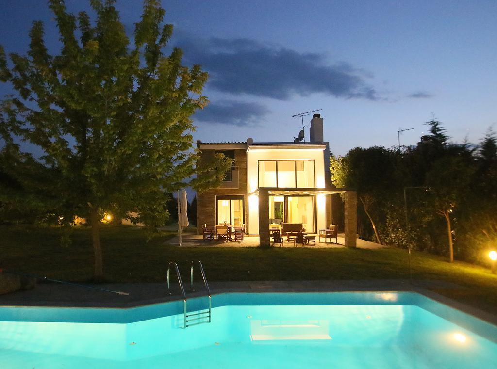 Sunny Sani Luxury Villas Ruang foto