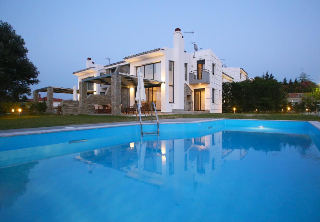 Sunny Sani Luxury Villas Ruang foto