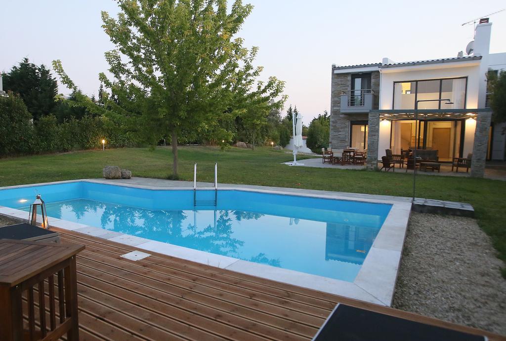 Sunny Sani Luxury Villas Ruang foto