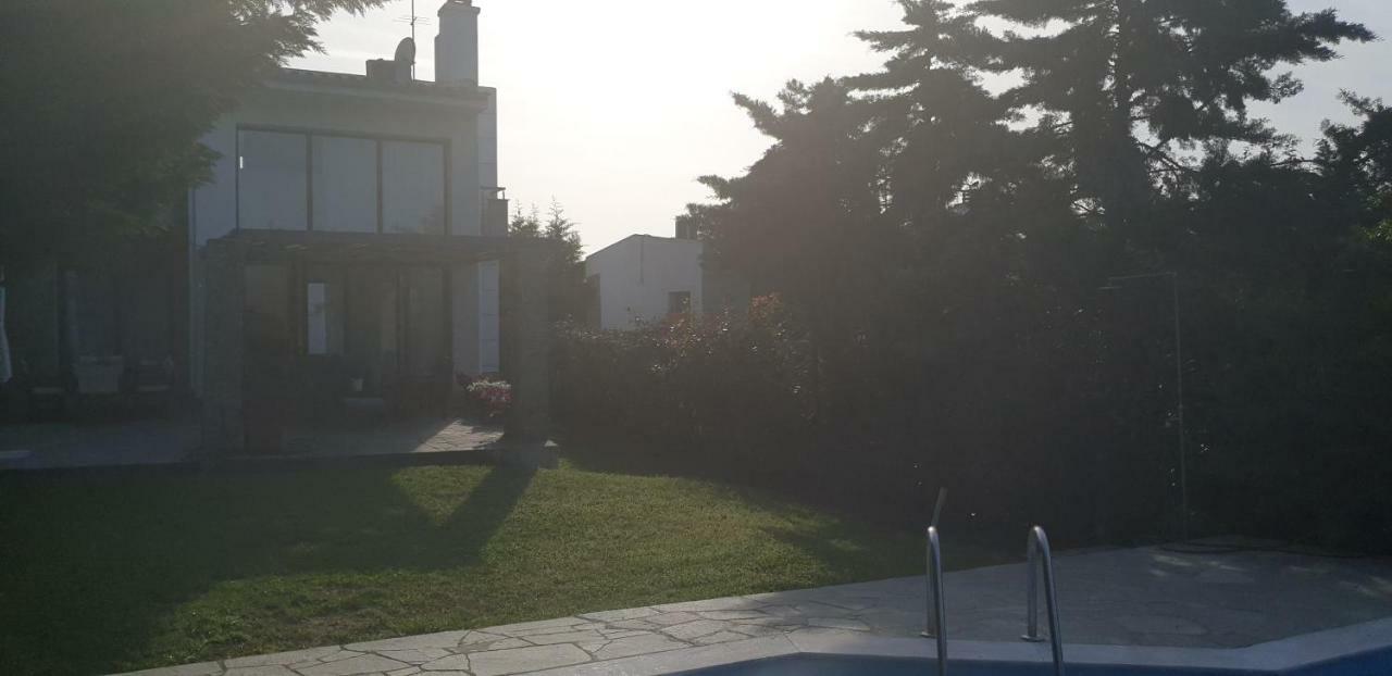 Sunny Sani Luxury Villas Bagian luar foto